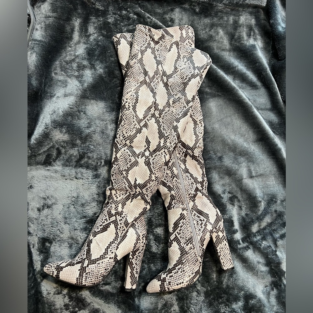 Snake print Boots